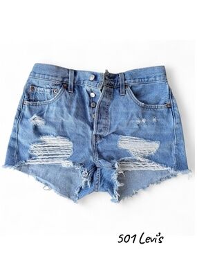 Levi’s 501 Medium Indigo Distressed Denim Shorts High Rise Button Fly W29